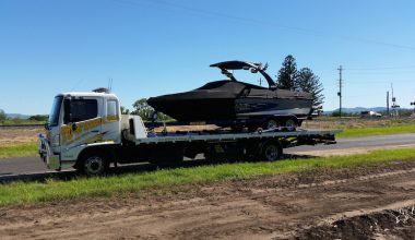 Gold Coast Light and Heavy with Boat