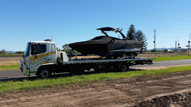 Gold Coast Light and Heavy with Boat